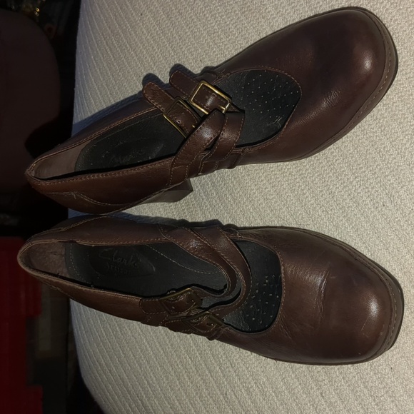 Clarks Active Air Heeled Mary Janes - Picture 1 of 9